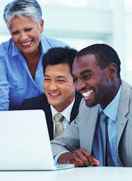 En China, jóvenes pagan por "trabajar" en oficinas simuladas ante alta tasa de desempleo