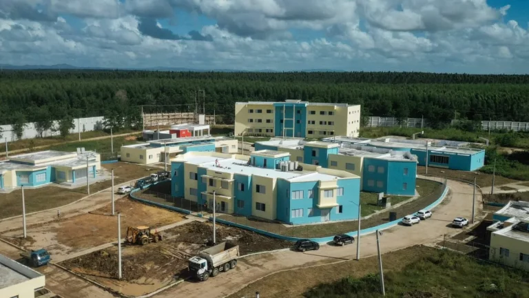 Mived entregará primera fase de Las Parras para traslado de internos