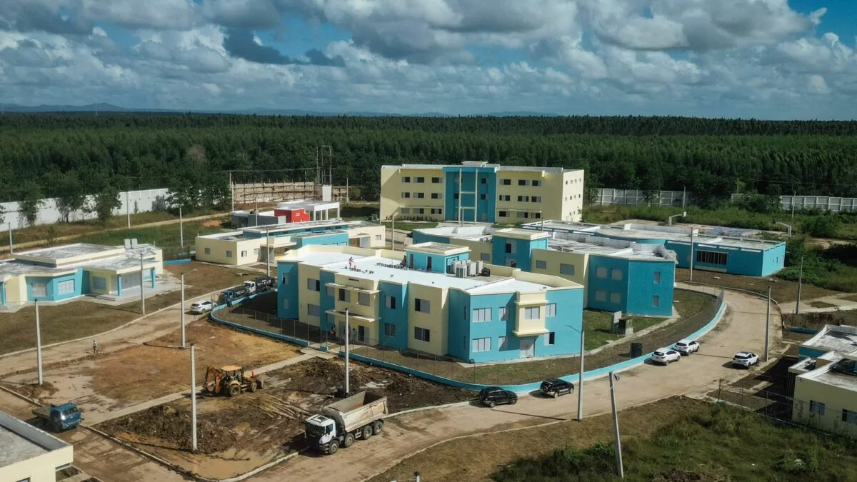 Mived entregará primera fase de Las Parras para traslado de internos