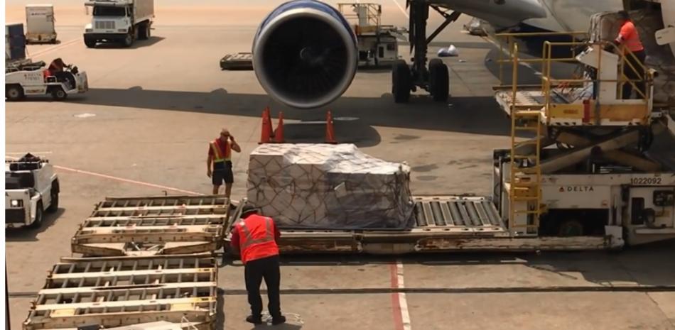 Nuevo cargo a paquetes de courier en aeropuertos dominicanos