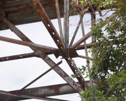 Traslado de familias del Puente de la 17 genera opiniones encontradas