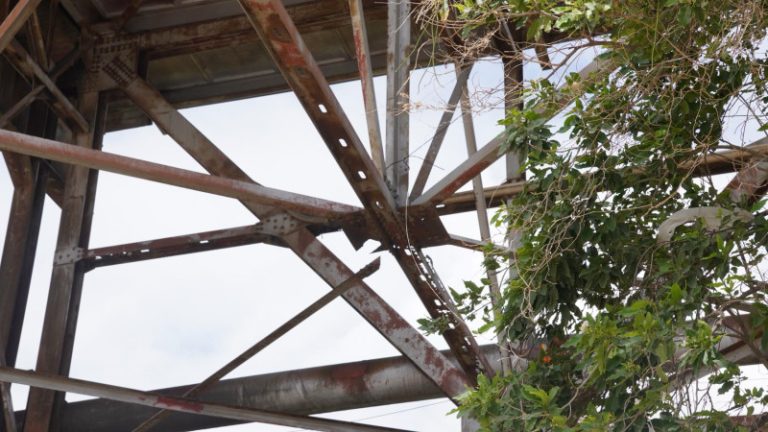 Traslado de familias del Puente de la 17 genera opiniones encontradas