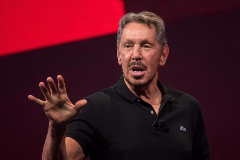 Larry Ellison supera brevemente a Elon Musk como el más rico del mundo