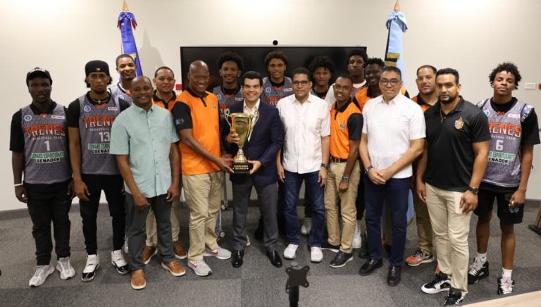 Wellington Arnaud recibe a los campeones Trenes del Este de la LND U22