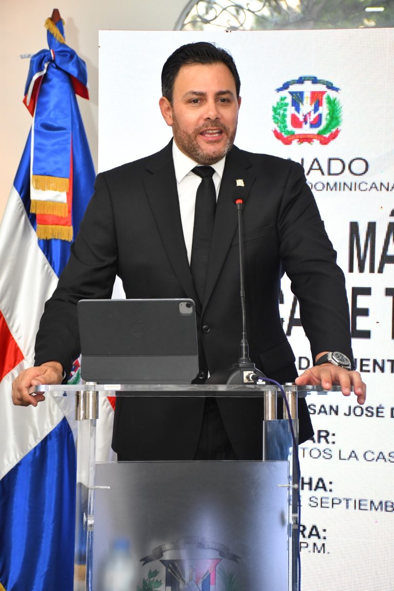 Senador Aneudy Ortiz presenta logros y desafíos en rendición de cuentas