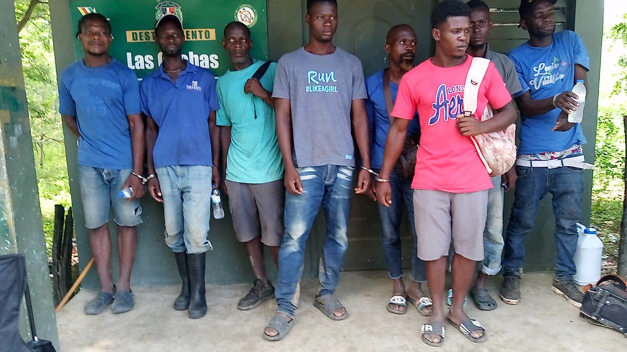 Ejército detiene a 38 haitianos en Valverde