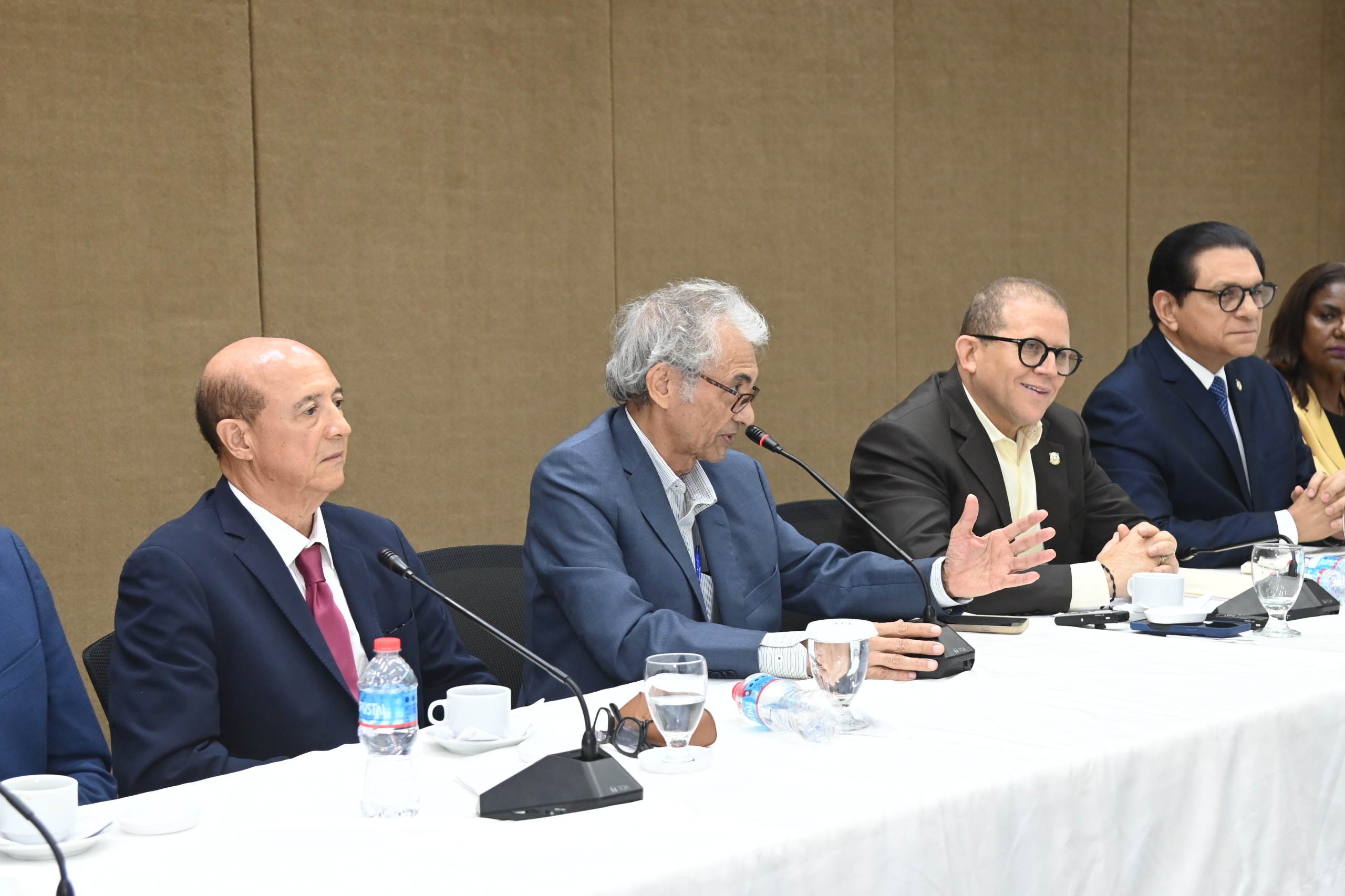 Comisión Bicameral escucha a Andeclip sobre reforma a la Ley de Seguridad Social