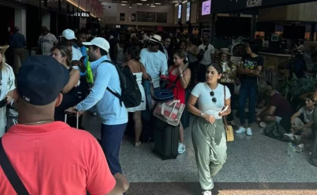 Departamento Aeroportuario investiga corte eléctrico en el AILA