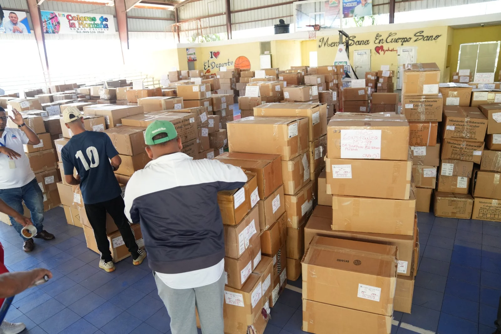 INABIE acelera entrega de utilería escolar para inicio de clases