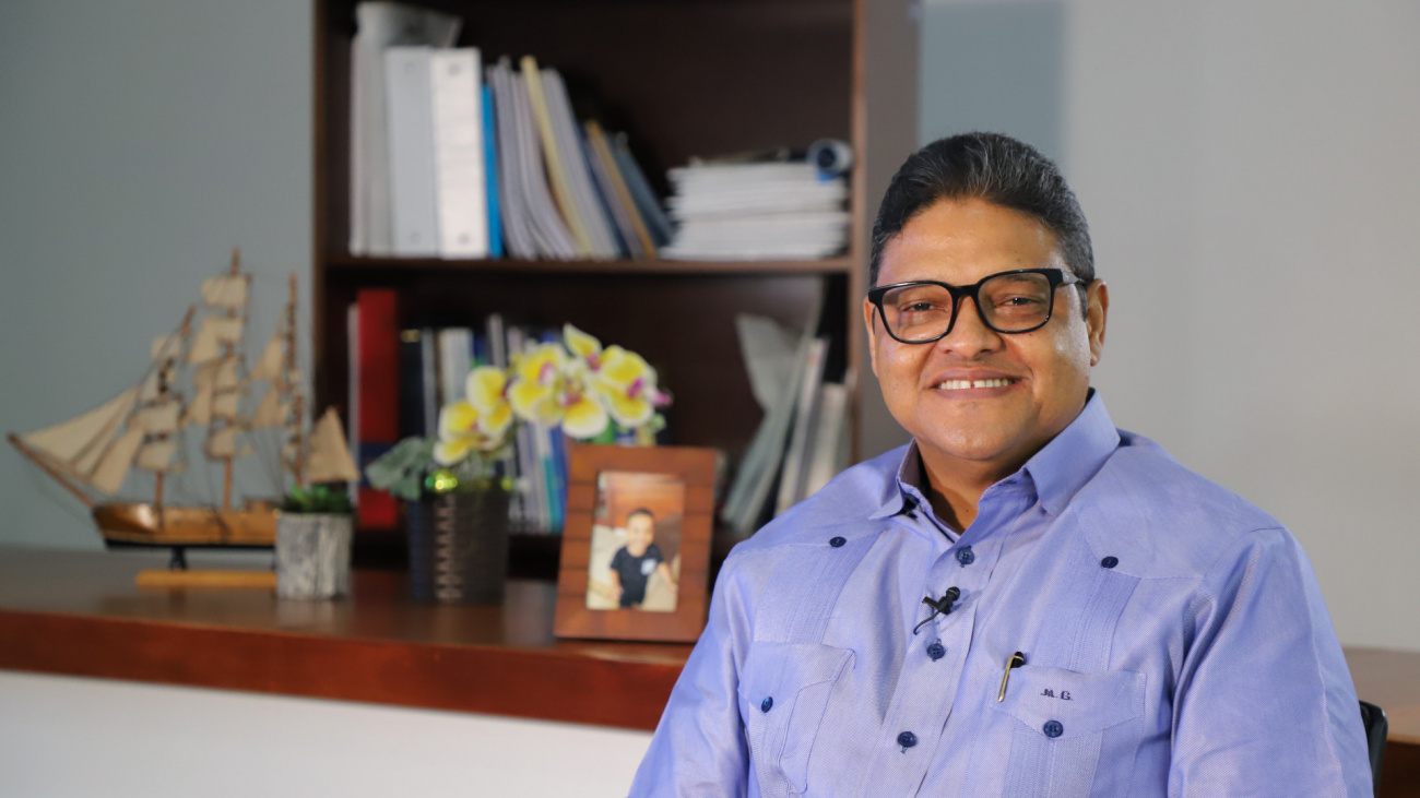 General Méndez anuncia su ingreso formal a la política