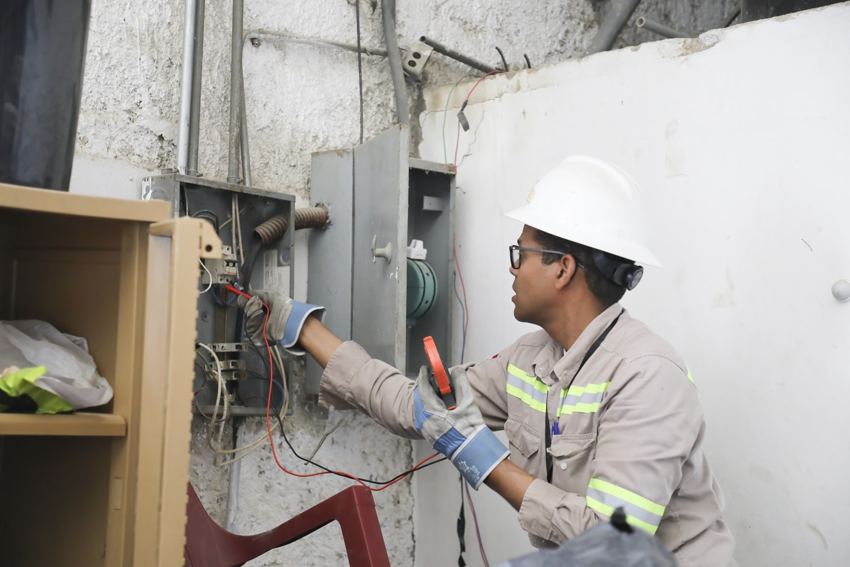 Golpe a las conexiones ilegales en Boca Chica