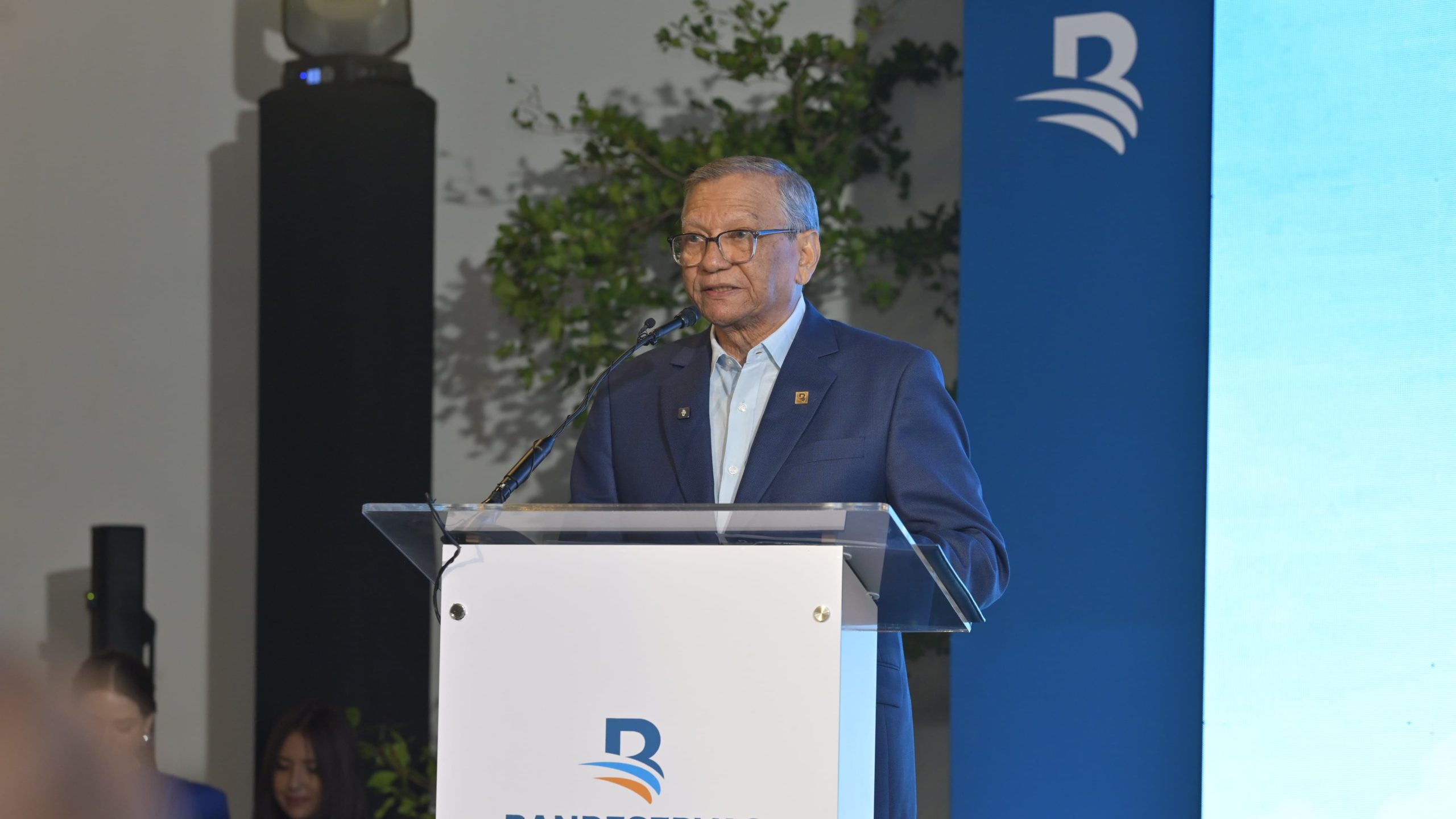 Banreservas lanza su nueva campaña institucional: ¡Somos invencibles!