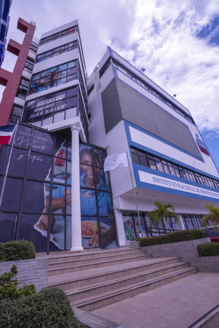 INABIE publica resultados de reevaluaciones en licitaciones escolares