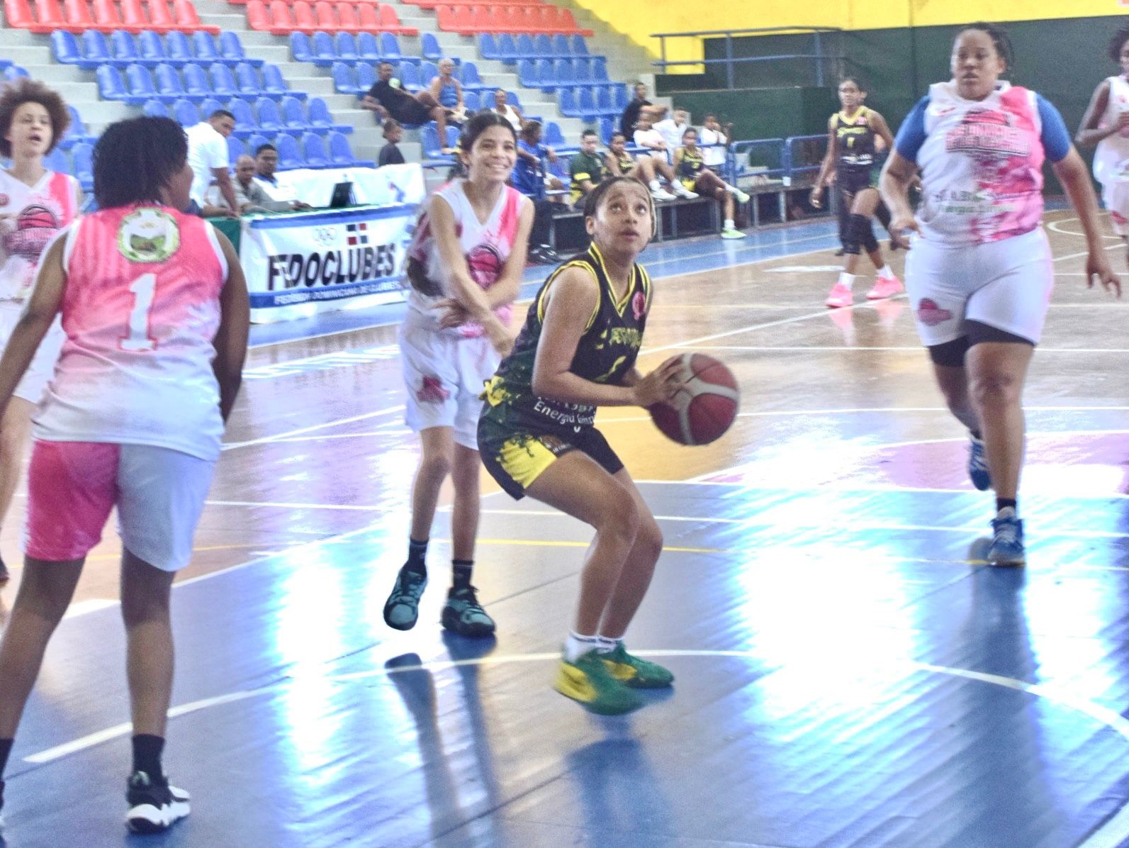San Carlos y Élites dominan jornada en torneo nacional femenino