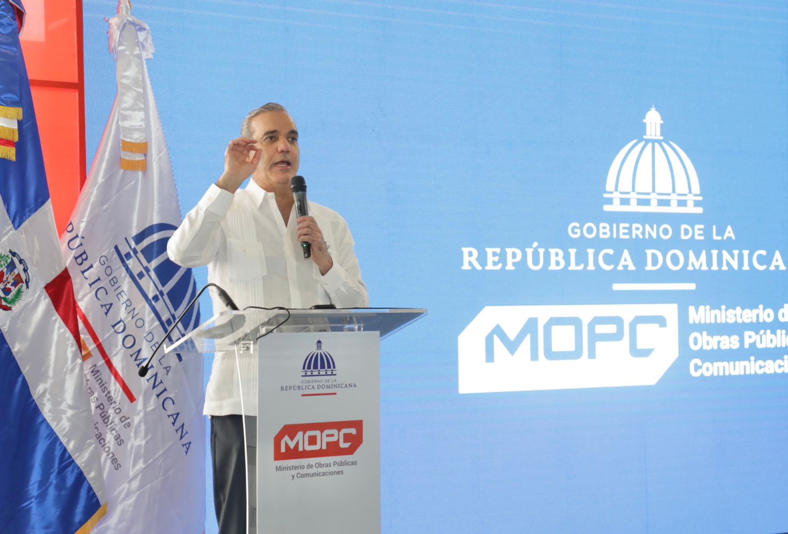 Abinader inaugura paso a desnivel en Santo Domingo Oeste