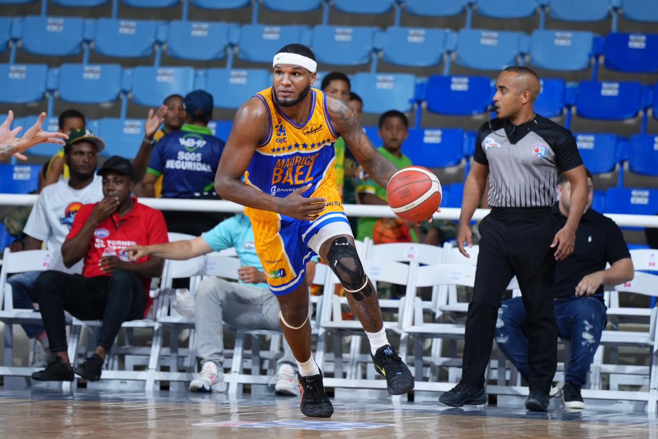 Mauricio Báez remonta con Ferreiras y vence a Los Prados