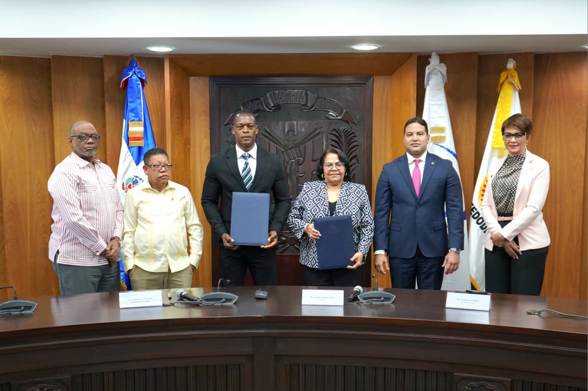 Cámara de Cuentas y Fedodim sellan pacto por la transparencia local