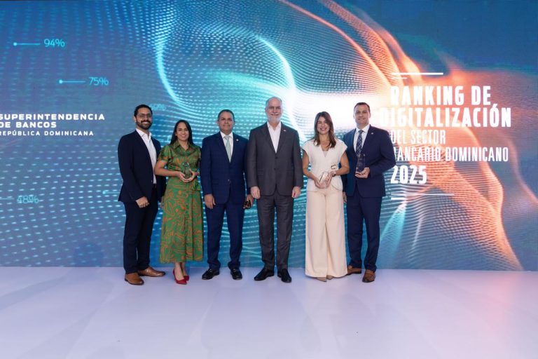 Banreservas recibe Oro en digitalización bancaria en RD
