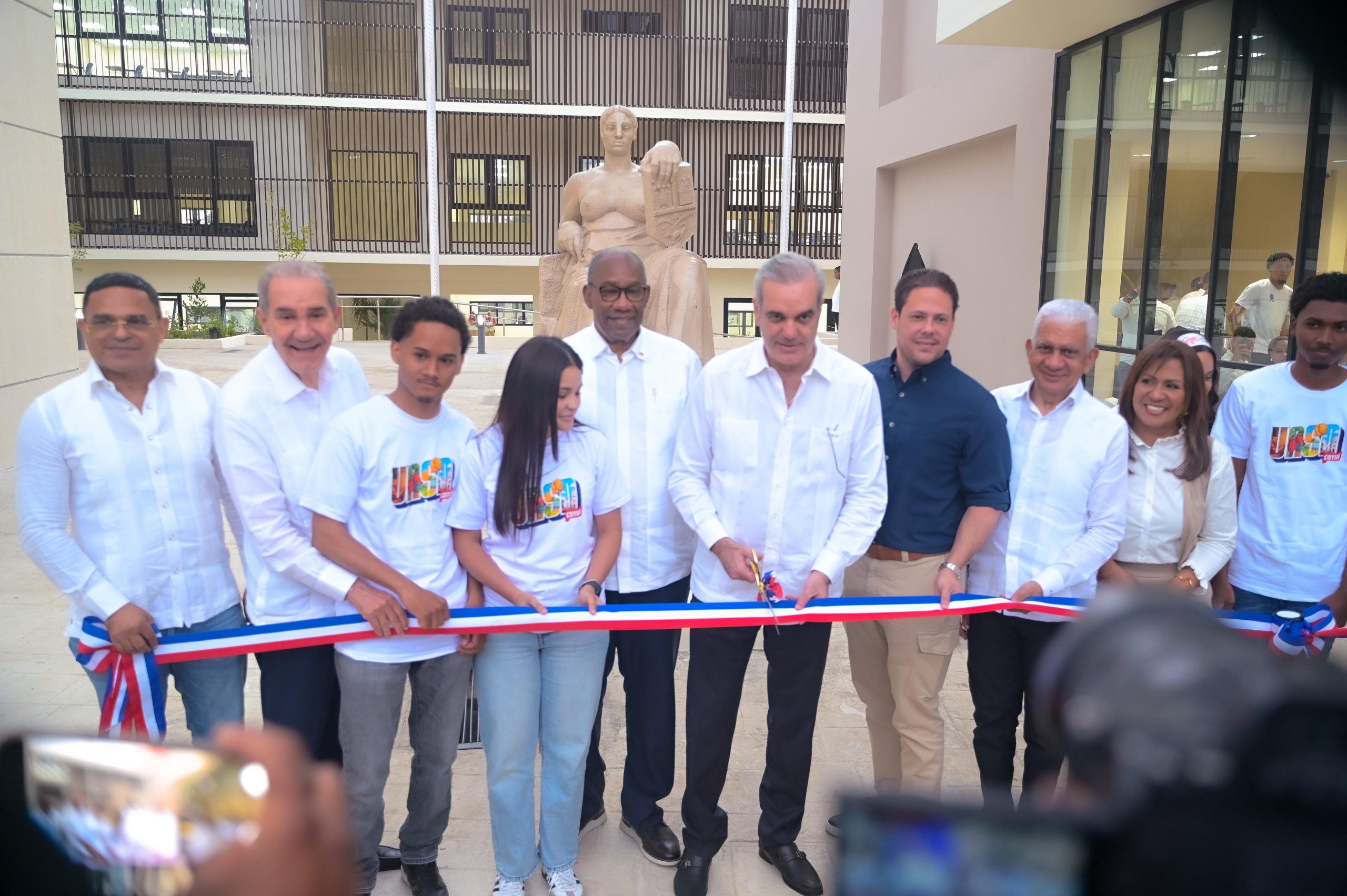 Cotuí celebra apertura del nuevo centro UASD y extensión del ITLA