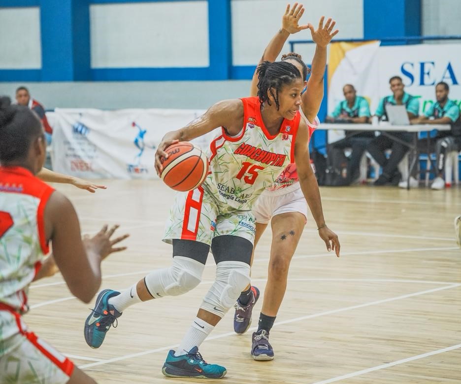 Águilas y Laguneras arrasan en el basket femenino nacional