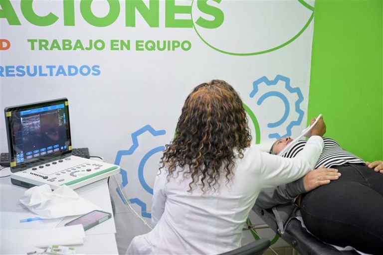 SeNaSa refuerza acciones para reducir la mortalidad por cáncer de mama en el país