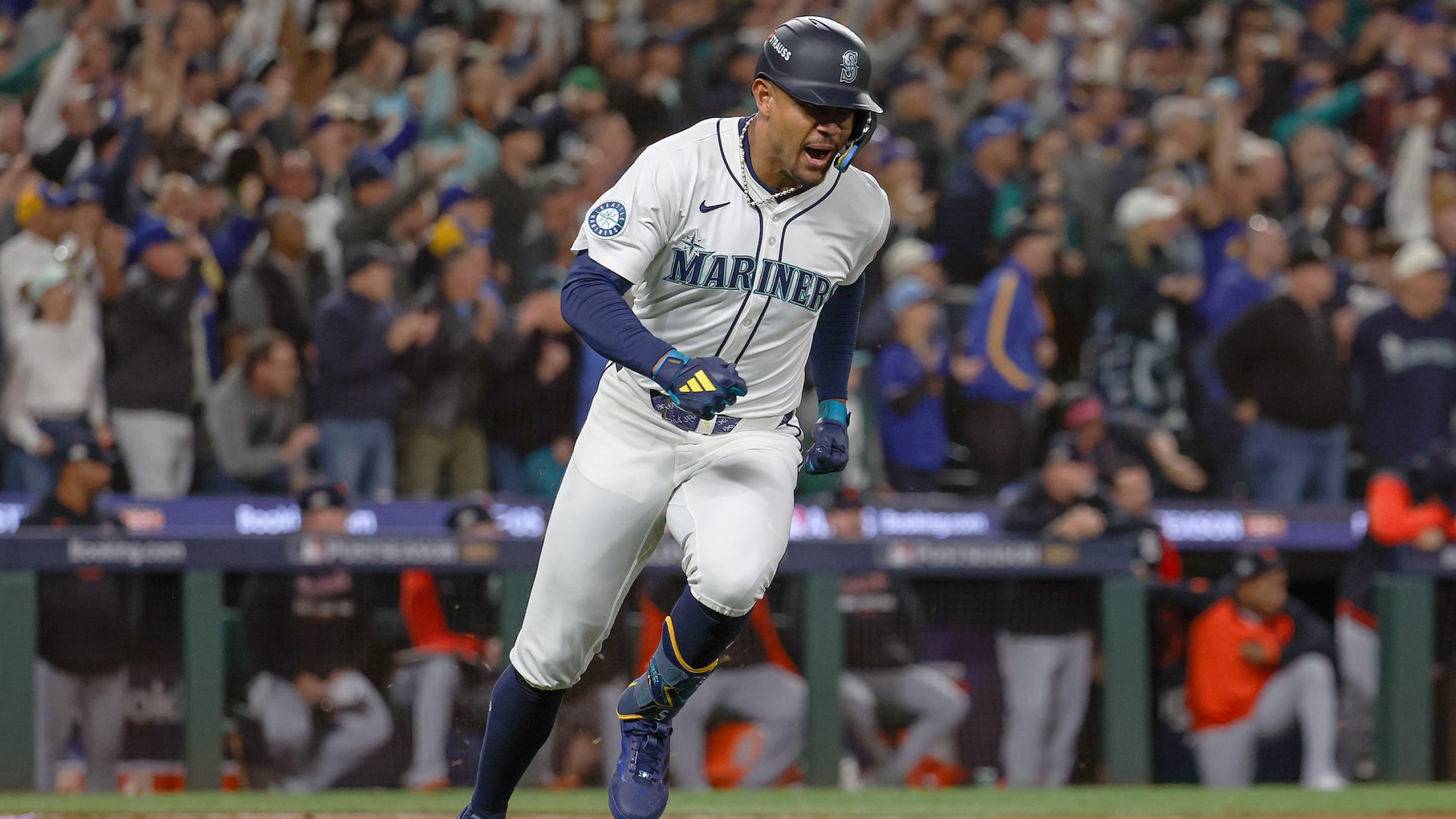 Dominicanos guían a Seattle a igualar la serie ante Detroit