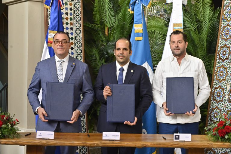 AFI Reservas impulsa movilidad y comercio en la Ciudad Colonial con acuerdo de tarifas preferenciales