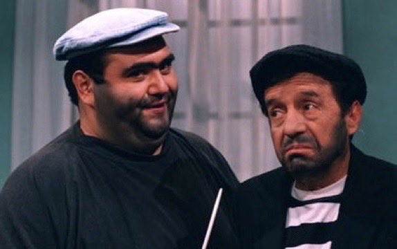 Edgar Vivar rinde homenaje a Roberto Gómez Bolaños en el 11.º aniversario de su fallecimiento