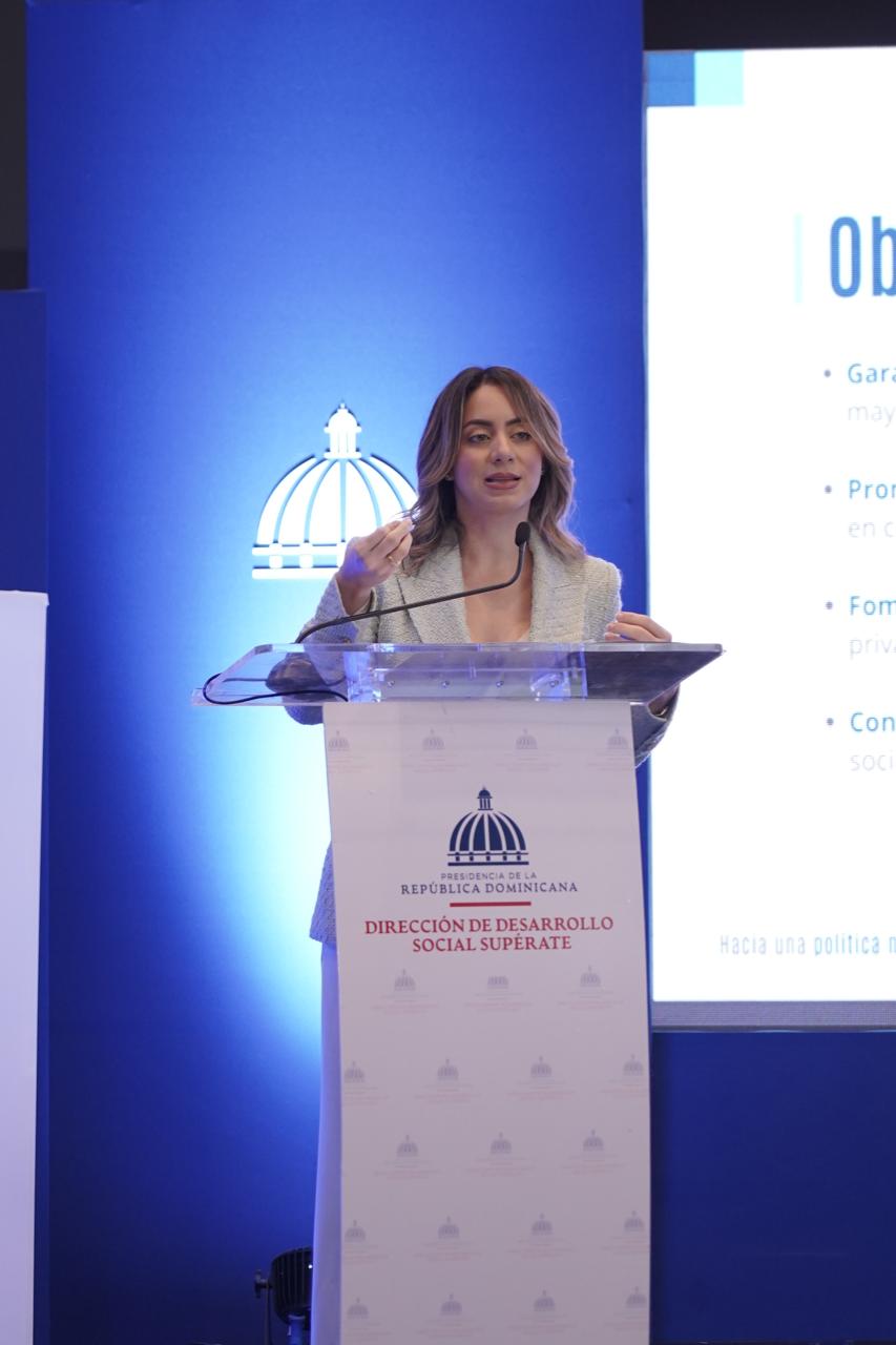 Gloria Reyes destaca avances de la Política Nacional de Cuidados: “El cuidado es un derecho y motor de desarrollo”