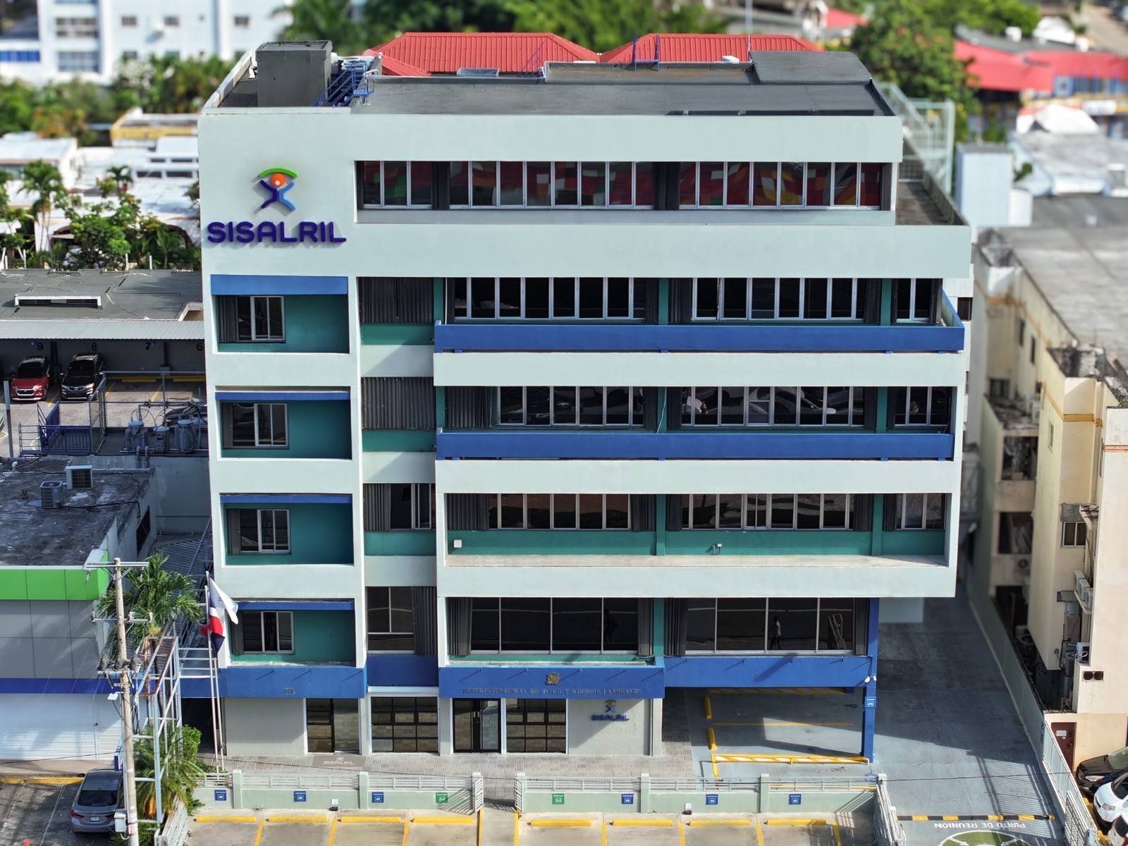 SISALRIL diseña propuestas para mejorar cobertura de medicamentos de alto costo en el país