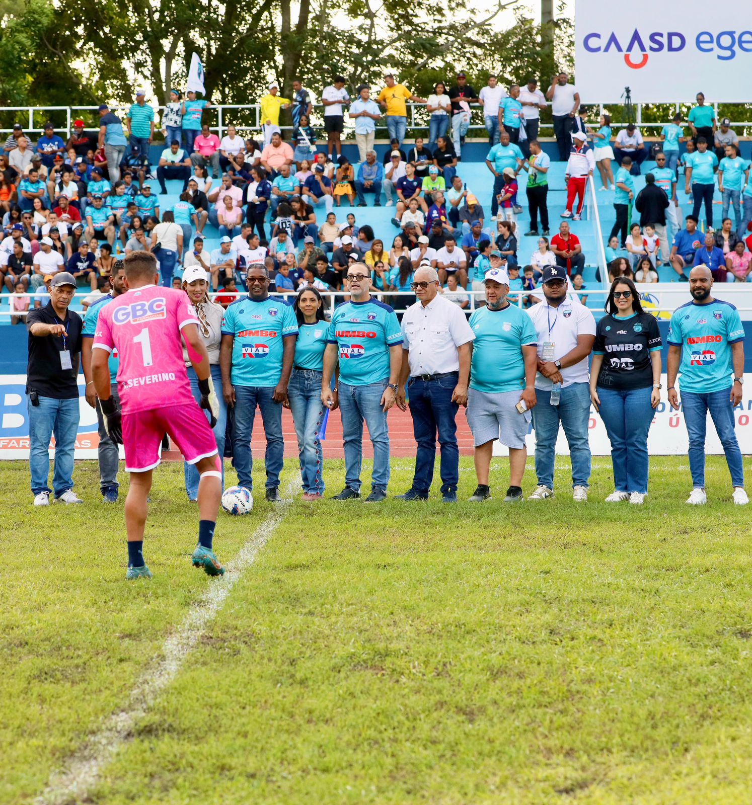 Salcedo FC mantiene su invicto y enciende la pasión celeste en el Domingo Polonia