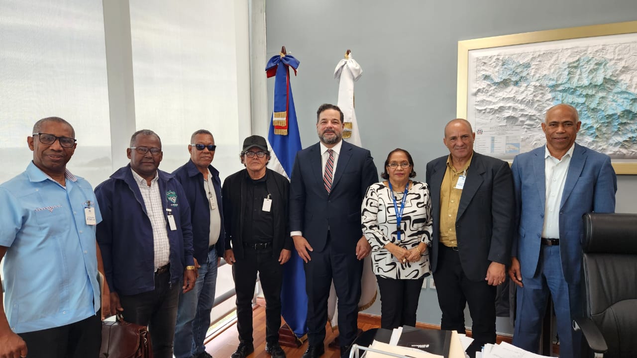 ANPA y Medio Ambiente acuerdan mesa de trabajo para resolver categorización de técnicos agropecuarios