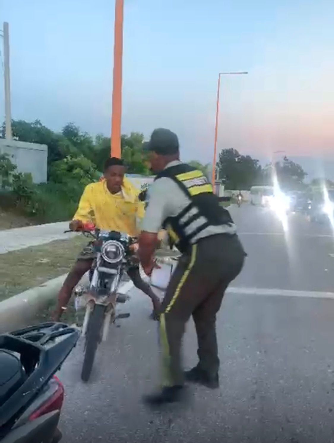 Tres meses tras las rejas por atacar a un agente de la DIGESETT en Barahona