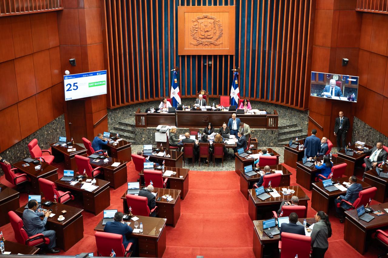 “Senado da solo una semana para revisar observaciones del Poder Ejecutivo a Ley de Residuos Sólidos”