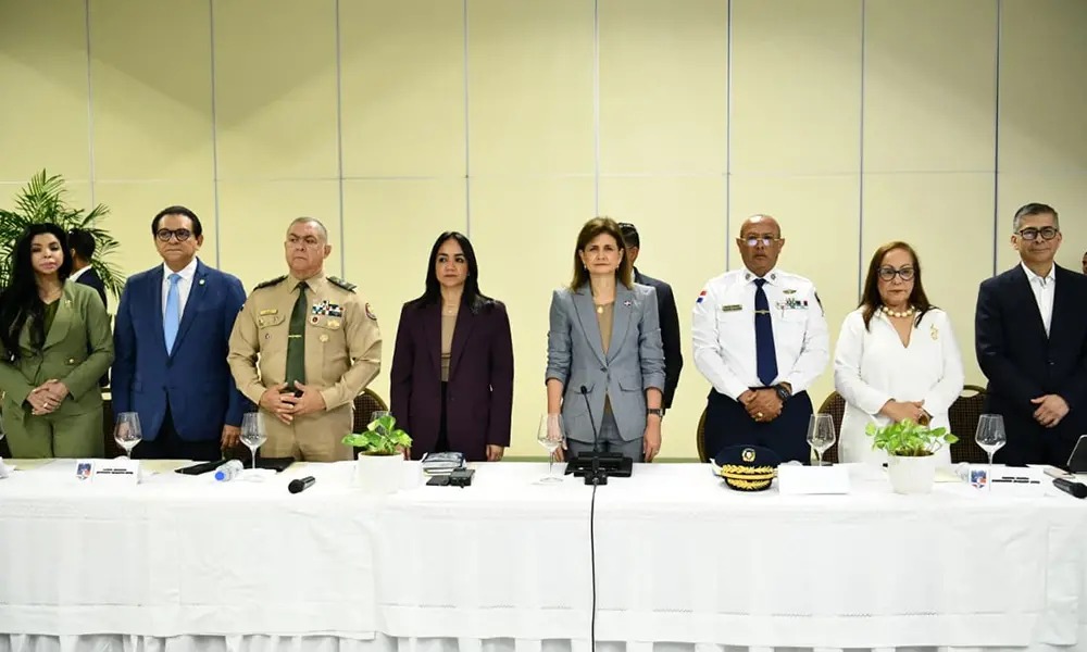 Senador Daniel Rivera respalda refuerzo de la seguridad en Santiago y destaca reducción histórica de homicidios