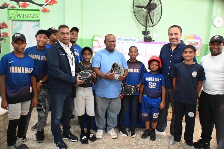 INEFI LLEVA DEPORTE Y MOTIVACIÓN A ESCUELAS DE LOS MINA