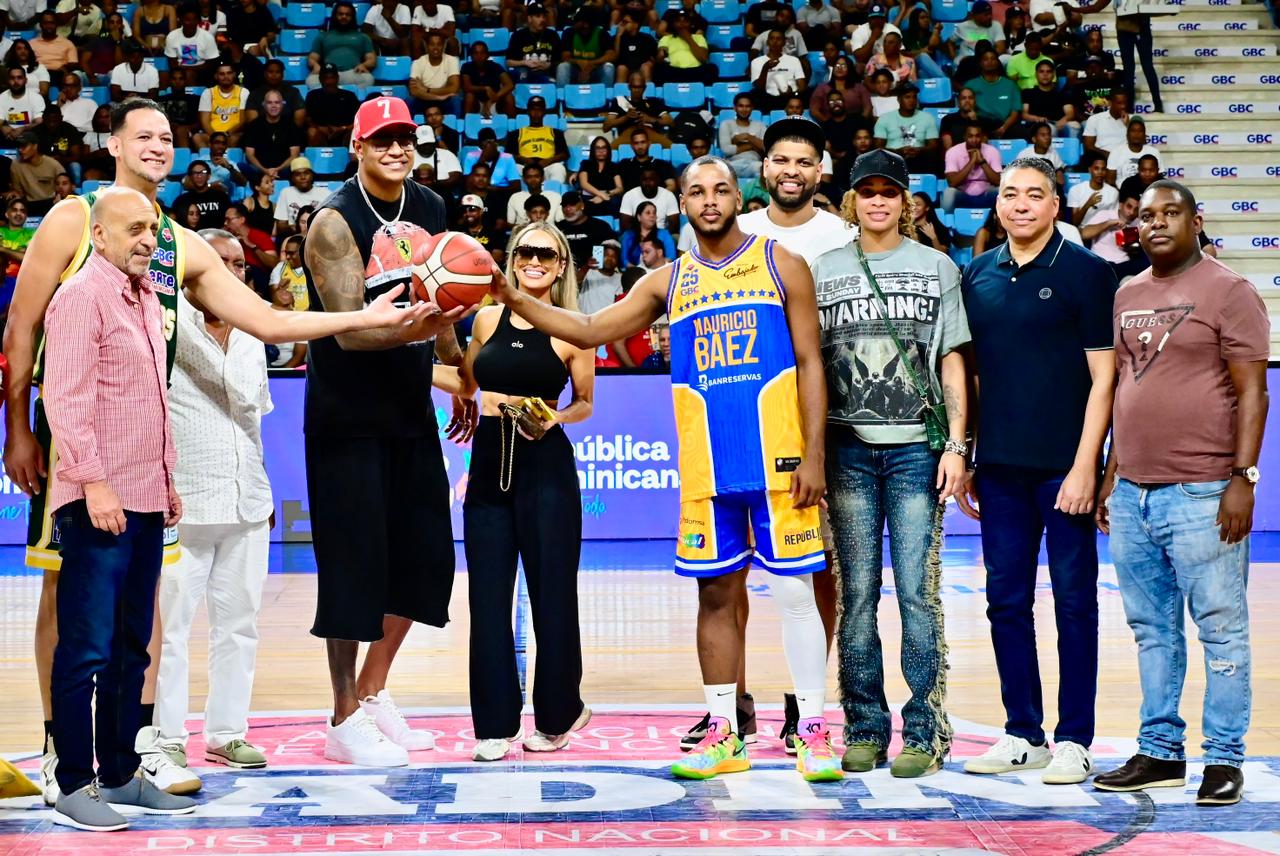 Mauricio Báez acaricia su corona 11 y deja a San Carlos contra la pared