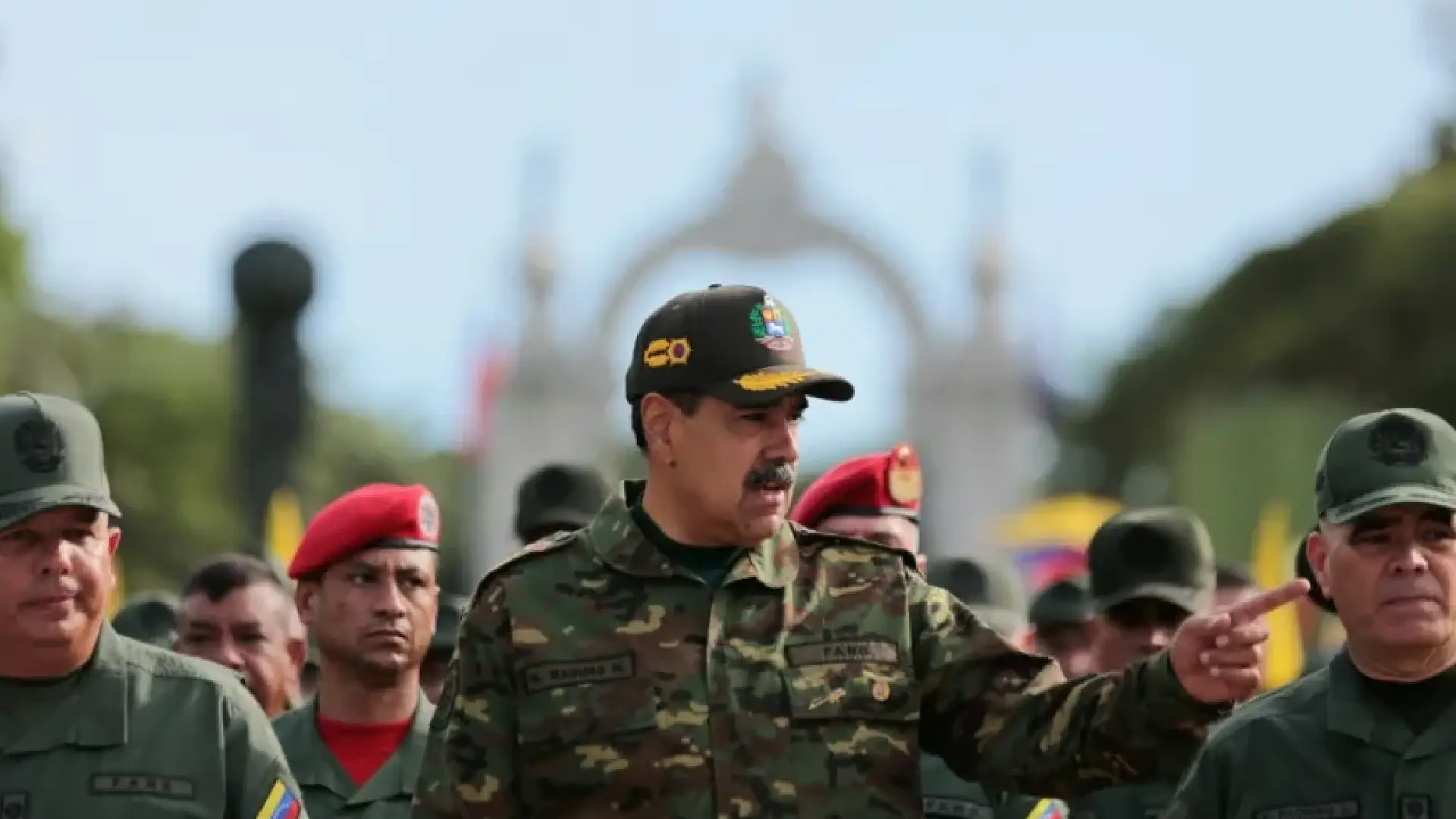 Caracas vincula acuerdo militar en RD con acusaciones contra EE. UU. por supuesto saqueo petrolero