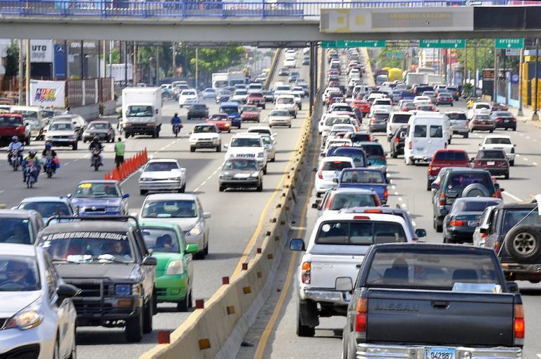 Transportistas de la John F. Kennedy denuncian invasión de rutas y exigen aclaración del Intrant
