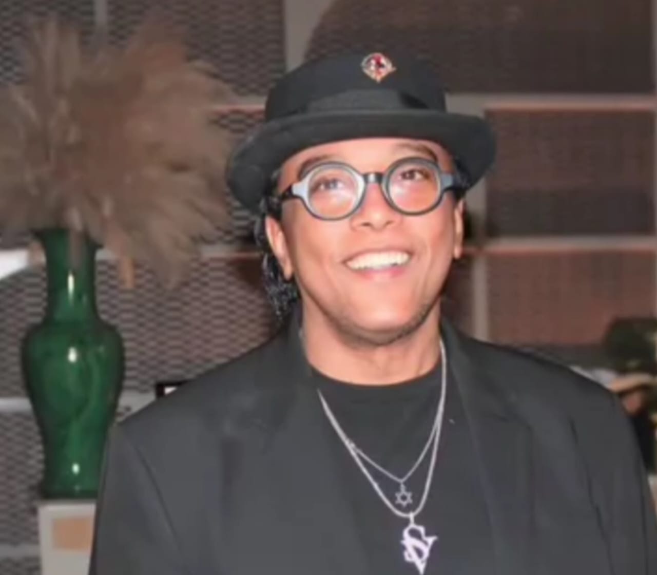 Sergio Vargas denuncia manipulación mediática tras polémica por homenaje a Luis Días