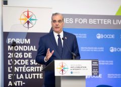 Abinader posiciona la integridad como motor del desarrollo en foro global de la OCDE en París