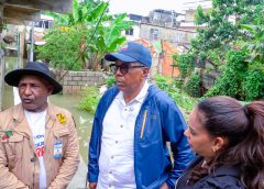 DASAC despliega operativo de emergencia y distribuye alimentos a familias afectadas por inundaciones en República Dominicana