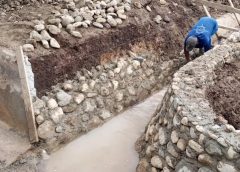 Verja y drenaje renovado fortalecen seguridad y desarrollo del Santuario Santo Cristo de los Milagros en Bayaguana