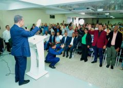 Leonel Fernández suma nuevas figuras a la Fuerza del Pueblo en Santiago y refuerza su estructura en el Cibao