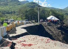 Derrumbe obliga a cierre en carretera a San José de Ocoa y restringe paso a vehículos livianos