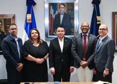 SNS impulsa el sistema de salud dominicano con más de 900 nuevos profesionales en tiempo récord