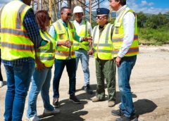 Víctor Pichardo coordina con la Fuerza Aérea el plan de seguridad del Aeropuerto El Granero del Sur
