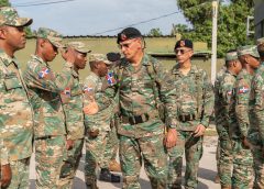 Comandante del Ejército refuerza vigilancia en la frontera sur con inspección de unidades militares