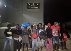 Ejército dominicano detiene a 122 migrantes haitianos irregulares en operativos fronterizos del noroeste