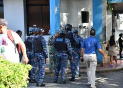 Hospital Salvador B. Gautier amanece bajo vigilancia policial tras advertencias sobre posibles riesgos estructurales